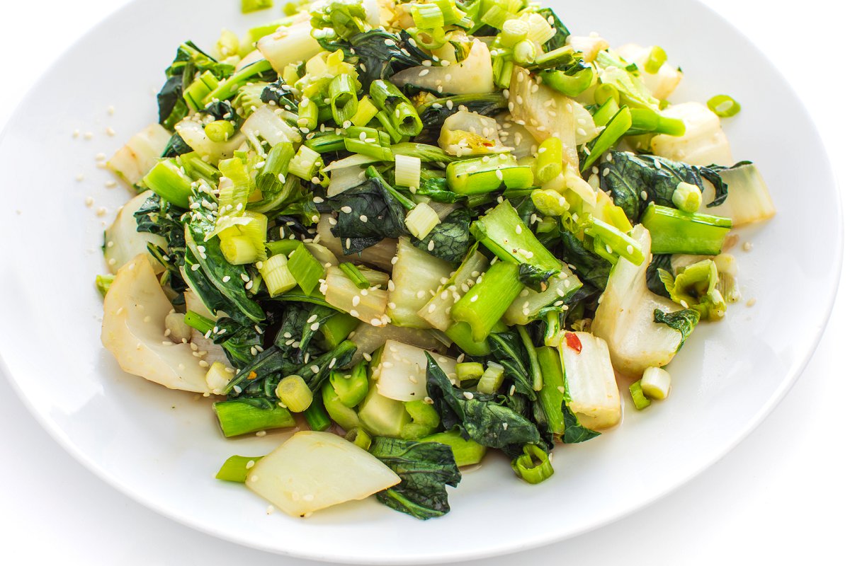 healthy vegetable side dishes: Garlicky Bok Choy