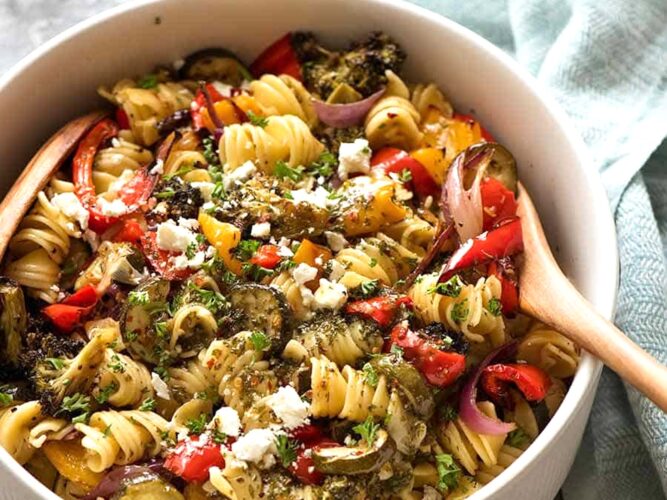 Marinated vegetable pasta salad