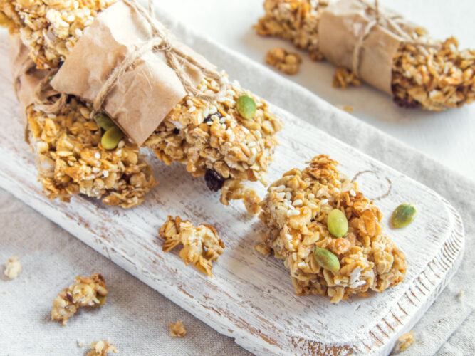 Healthy Breakfast Bars With Millet and Oat