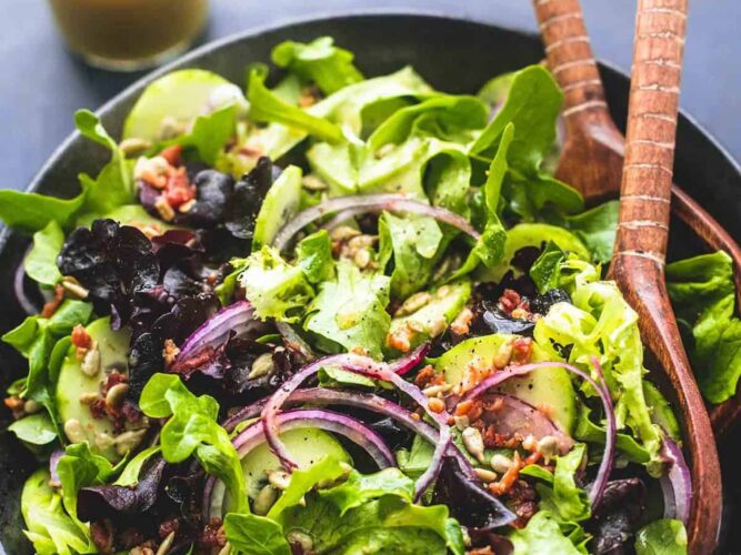 Simple tossed green salad