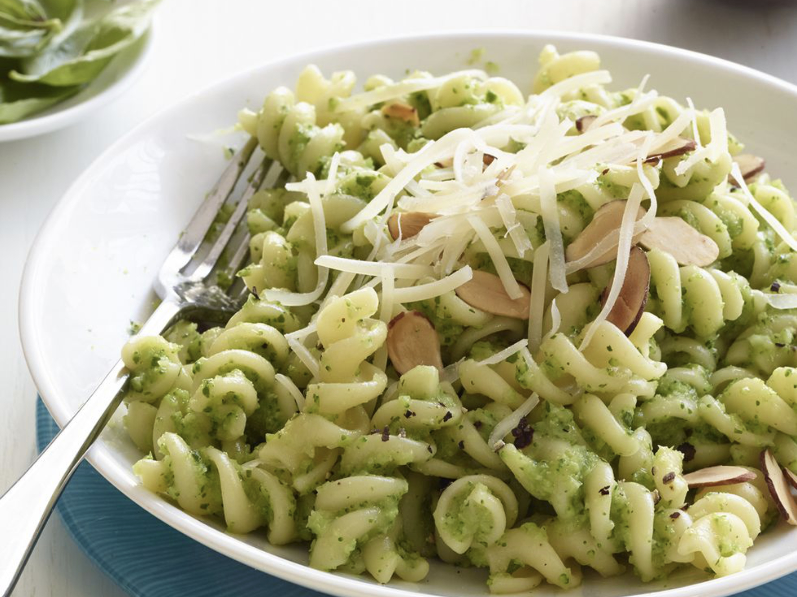 broccoli pesto pasta with cheese