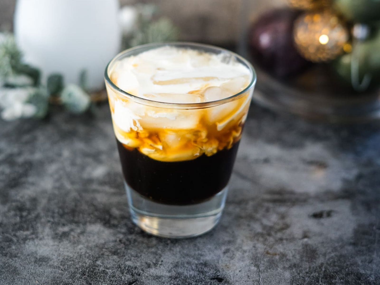 Low-Carb Alcoholic cocktails: keto white russian