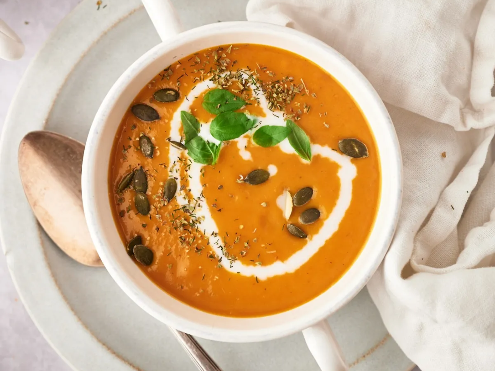 The Easiest Low-Carb Butternut Squash Soup