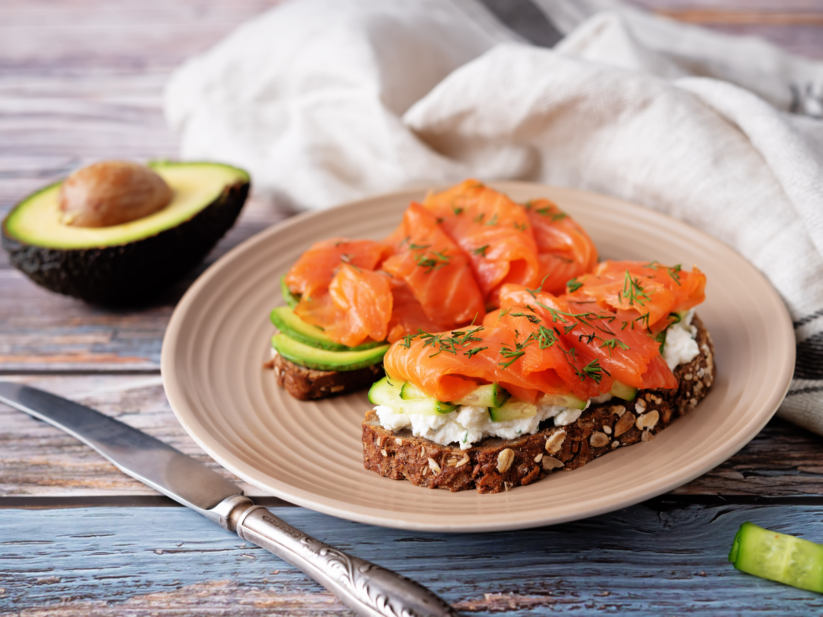 whole grain toast with avocado and salmon