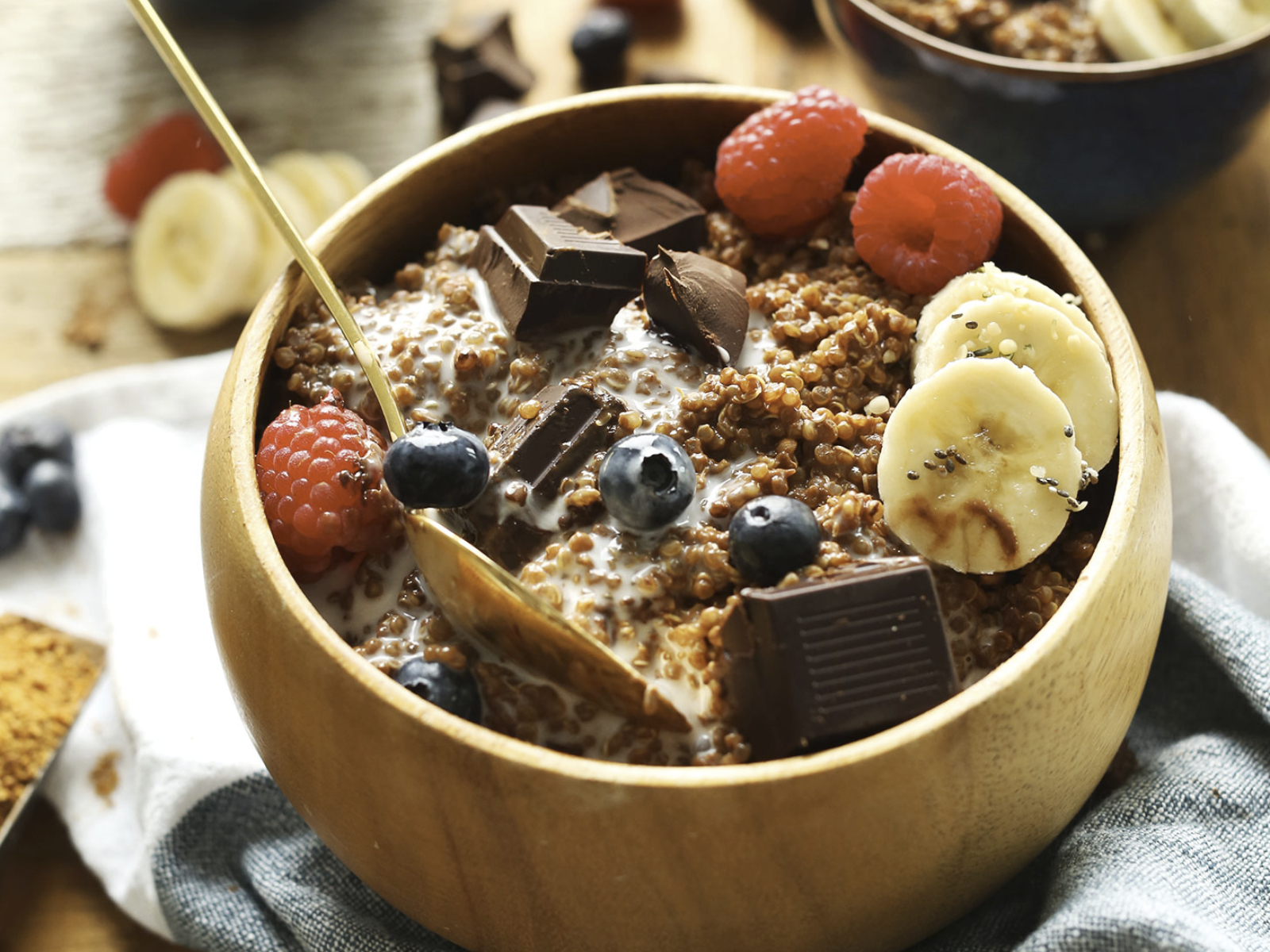 Dark Chocolate Quinoa Breakfast Bowl