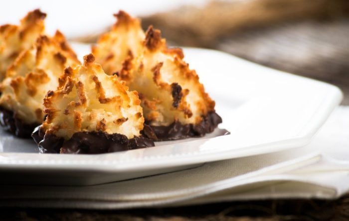 Coconut macaroons with chocolate