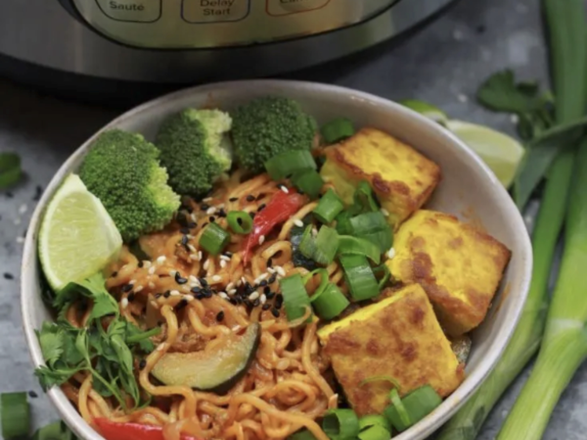 instant pot thai vegan noodles