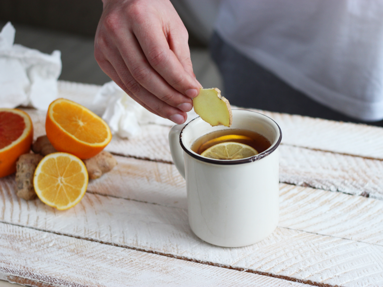 lemon ginger tea mocktail in a mug