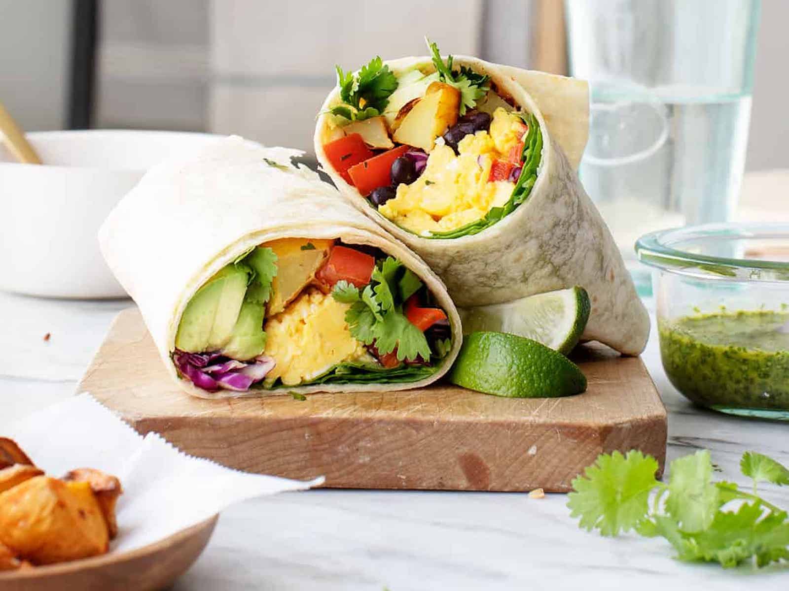 healthy breakfast burrito recipes: cabbage and eggs