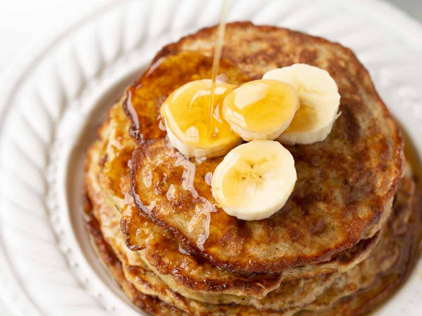 Banana oat egg pancakes