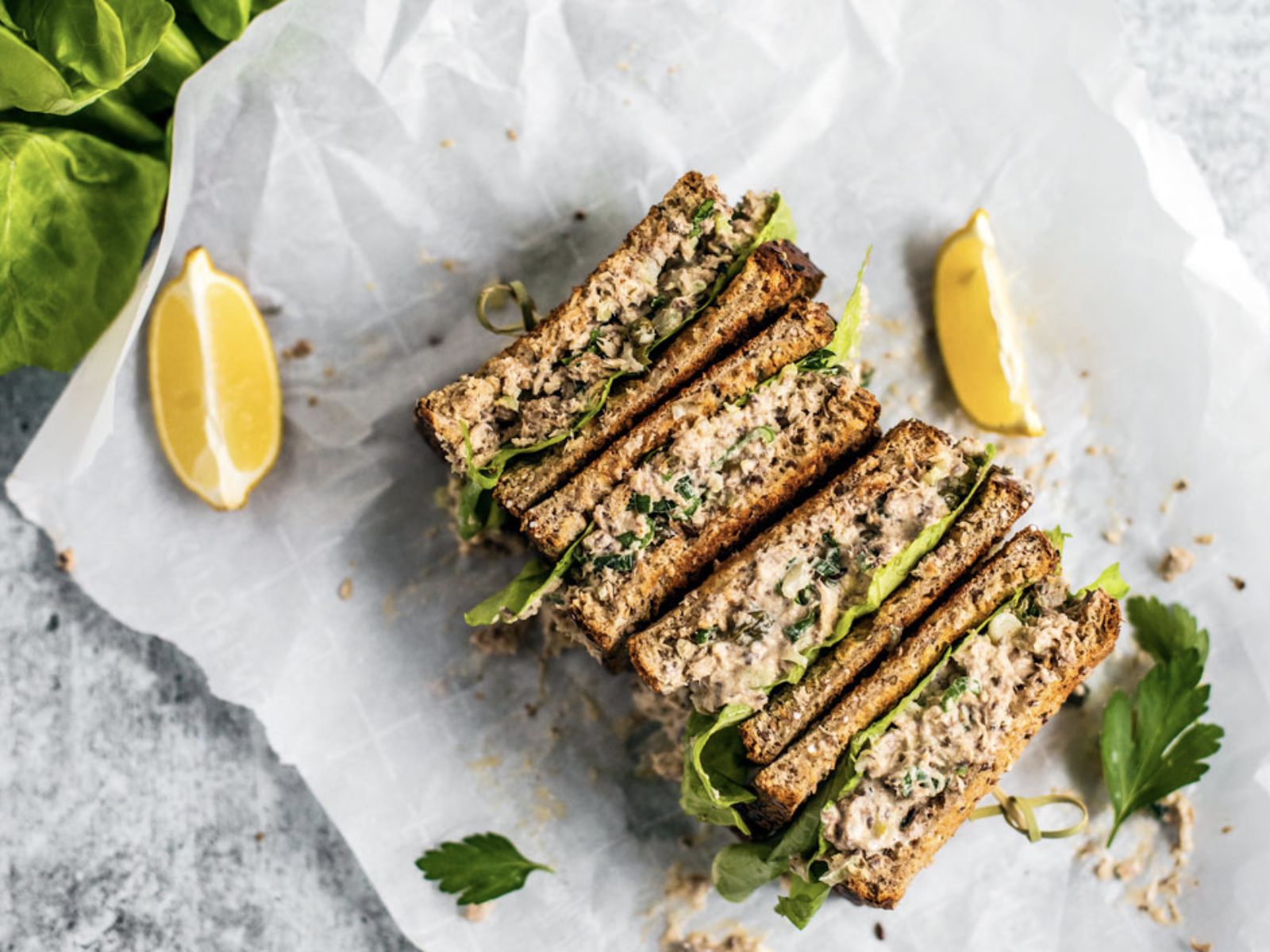 spicy sardine sandwich with lemon