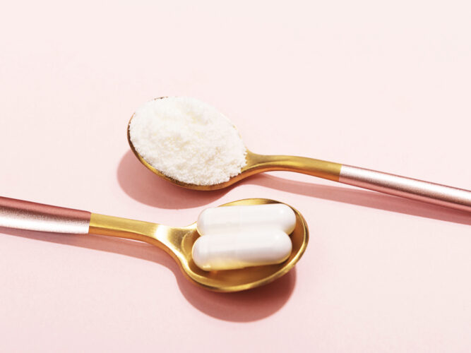 collagen powder and collagen pills on spoons